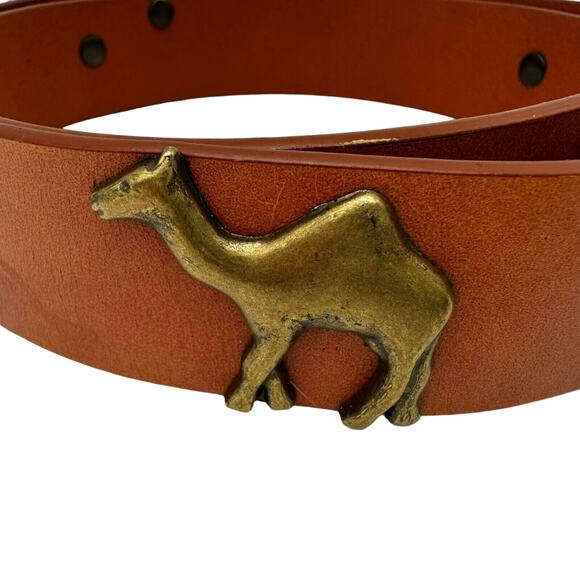 Women's Large Brown Leather Belt Gold Buckle Embellished Metal Camels Vintage - Picture 3 of 7